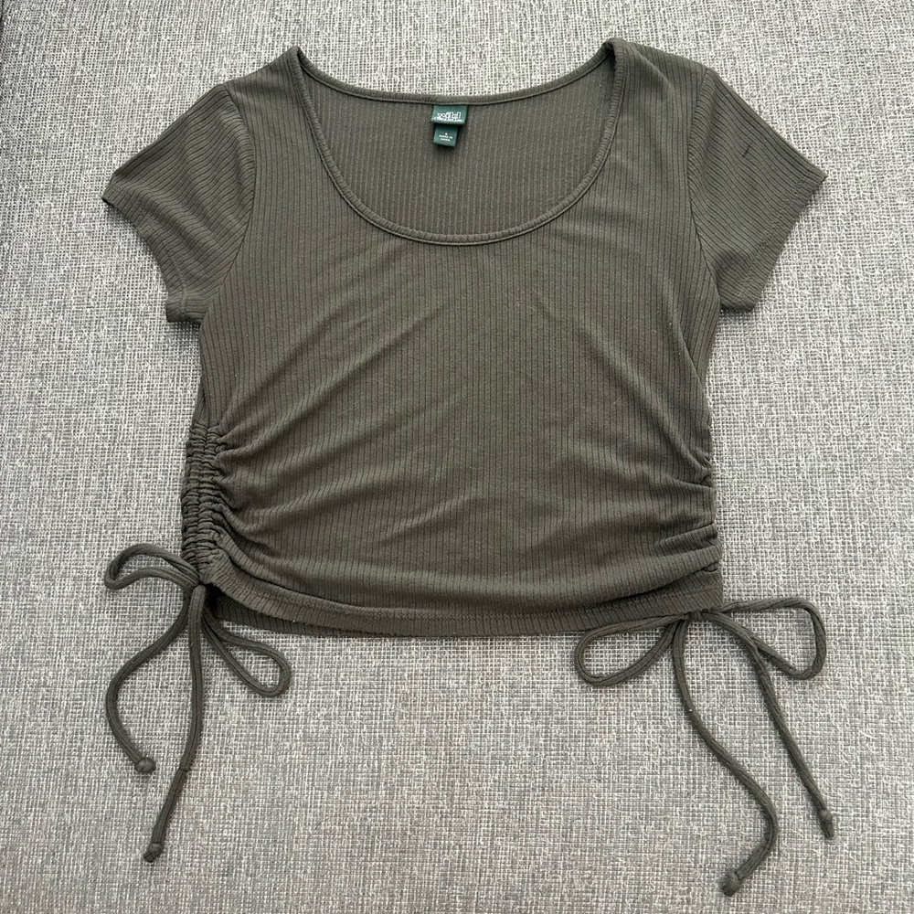 Wild Fable side pinch top